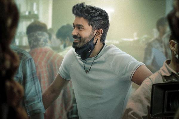 கார்த்திக் நரேன்