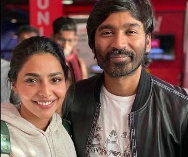 பூங்குழலி கதாபாத்திரத்தில்