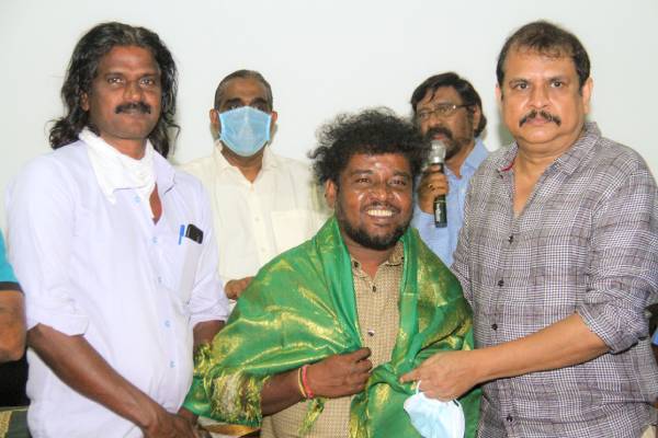 முக்கியமான கதாபாத்திரங்களில்