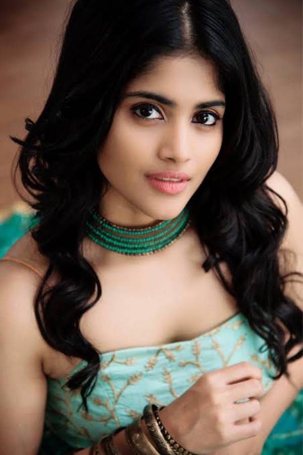 அக்டோபர் 31 லேடீஸ் நைட்