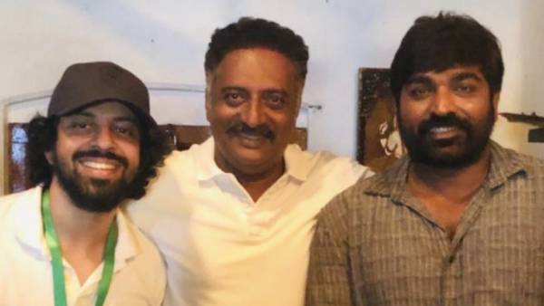 யார் யாருக்கு எதிரி
