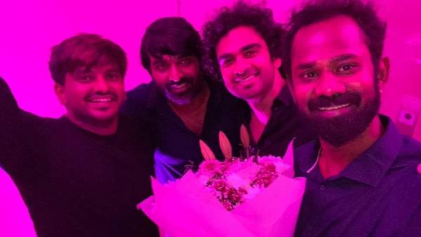 9 பிரிவுகளில்