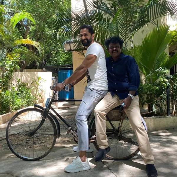 நாமளும் ஊர சுத்தி வரலாம்!