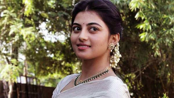 கயல் ஆனந்தி கர்ப்பம்