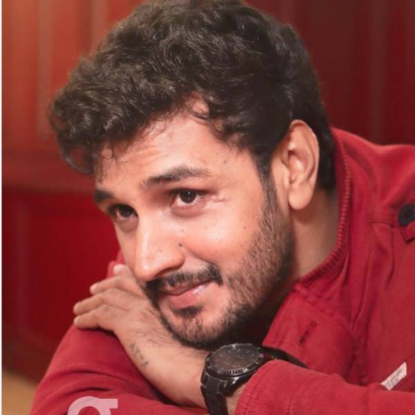 பல தொடர்கள்
