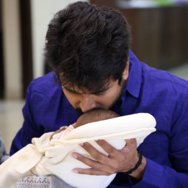இரண்டாவதாக ஆண்குழந்தை