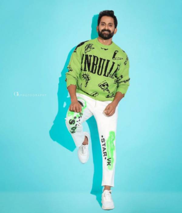 தீயாய் பரவும் போட்டோ ஷூட்