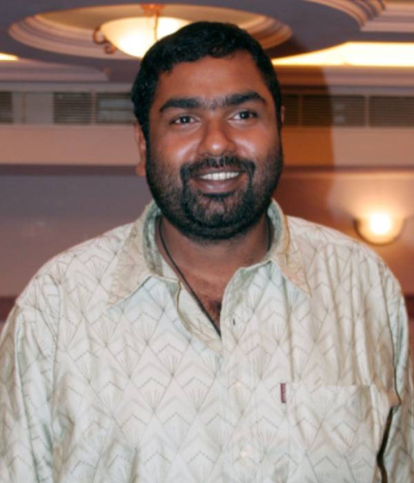 இவர் தான் டைரக்டரா