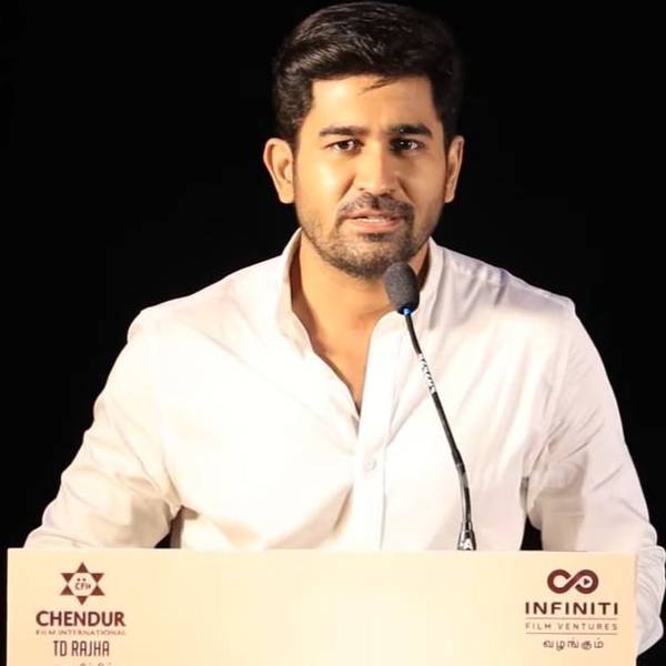 உணர்ச்சி வயப்பட்டு பேசினார்