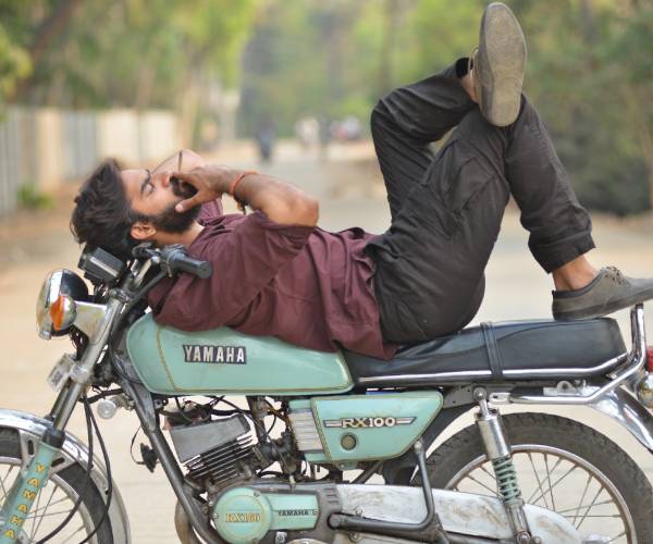 வில்லனான ஹீரோ