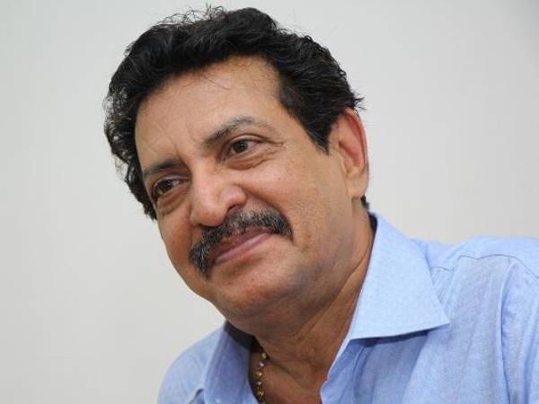 நிழல்கள் ரவி