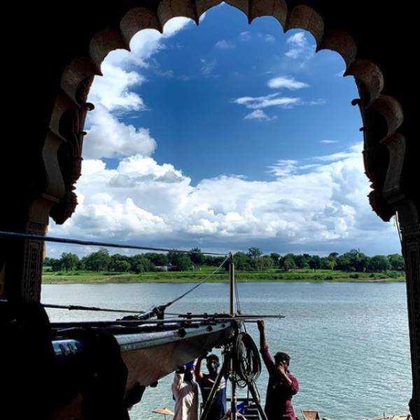 நர்மதா நதிக்கரையில்