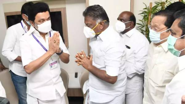 அரசியல் தலைவர்கள் அஞ்சலி