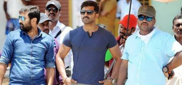 வில்லேஜ் கதைக்களத்தில்