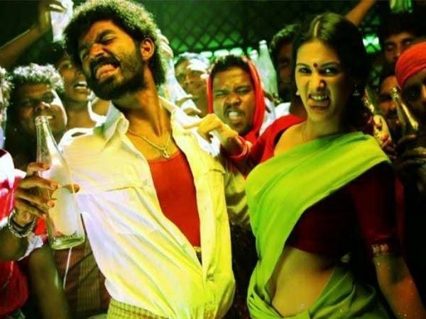 கதாநாயகியாக அறிமுகம்