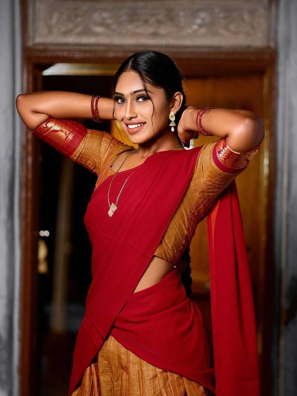கழுத்தை கவனிச்சீங்களா