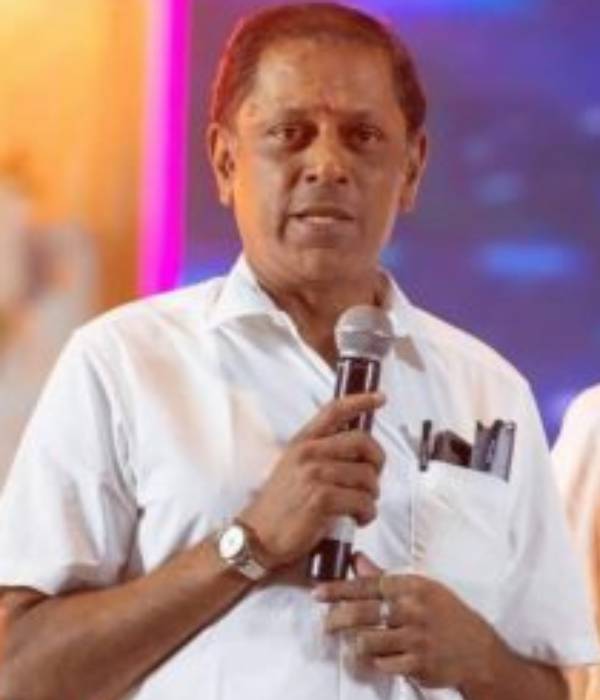 20 ஆண்டுகளாக வெளிநாட்டில்
