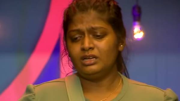 இசைவாணியின் பாட்டுடன்