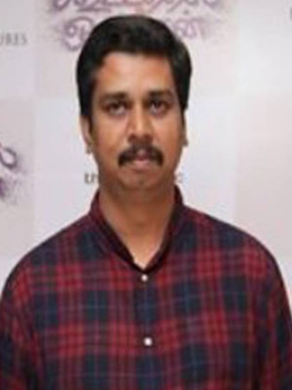 இயக்குநர் வருத்தம்
