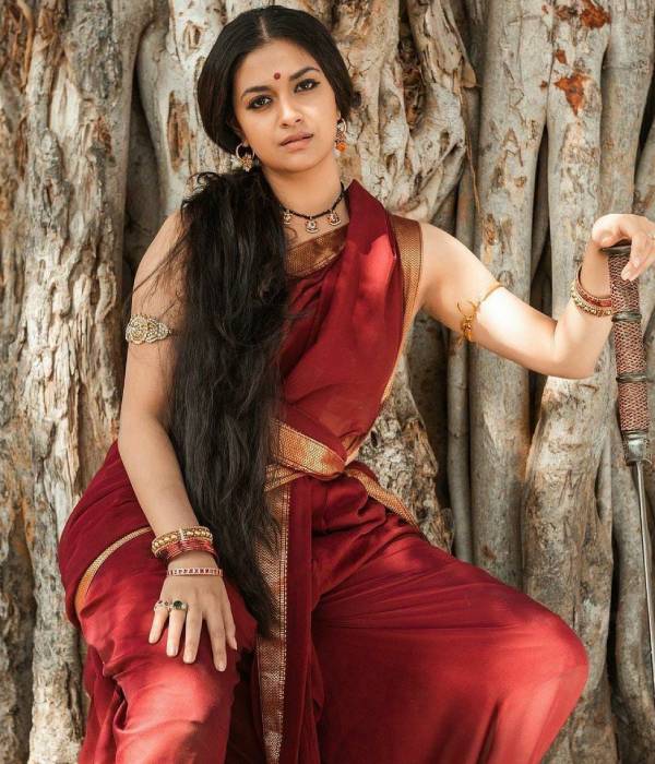 முன்னணி கதாநாயகியாக