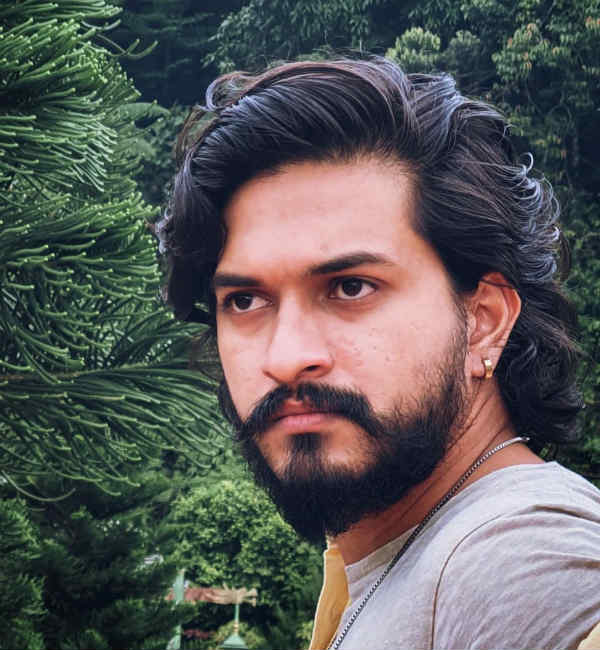 பிக்பாஸ் பிரபலம்