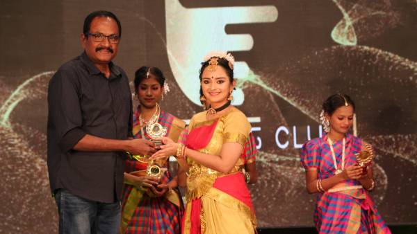 அரசு அங்கீகாரம்