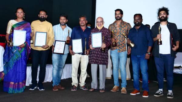 19வது சென்னை சர்வதேச திரைப்பட விழா... சிவரஞ்சனியும் இன்னும் சில பெண்களும் படத்திற்கு விருது 