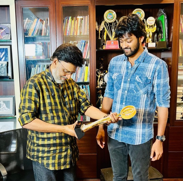 குரு பாக்கியராஜை சந்தித்து