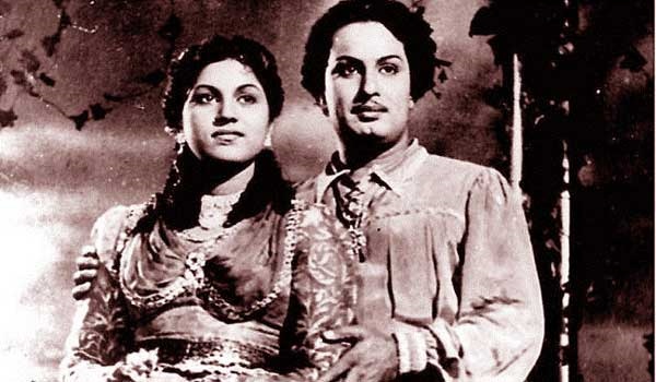 பெரும் நிறுவனங்கள் இணையும் படம்