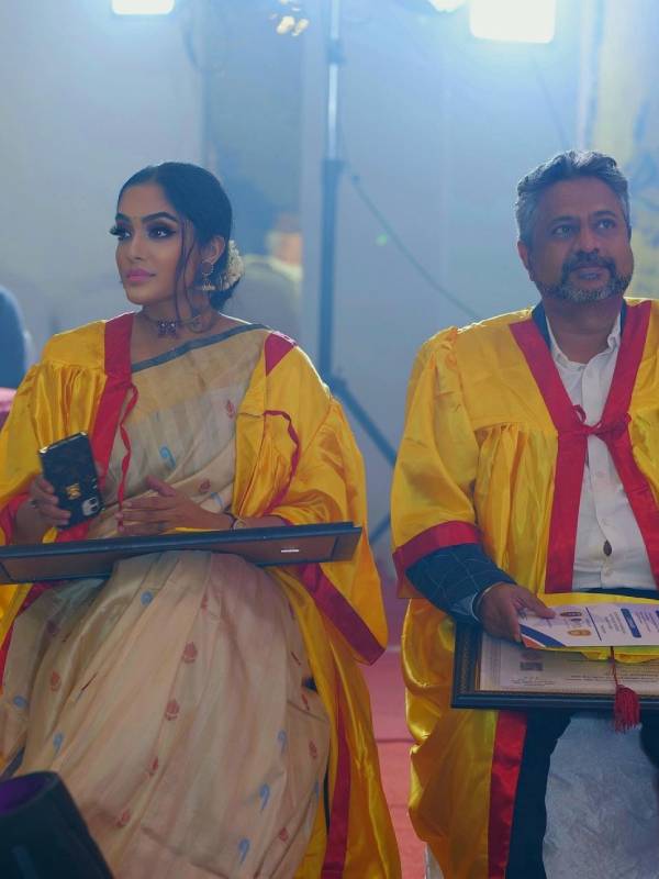 சிம்புவிற்கு டாக்டர் பட்டம்