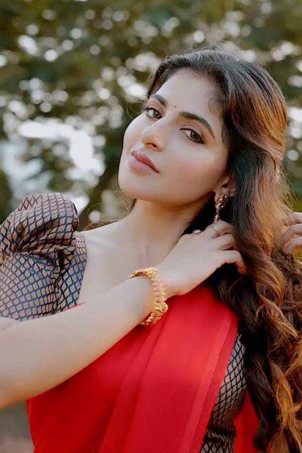 சிறுசிறு வேடங்களில்