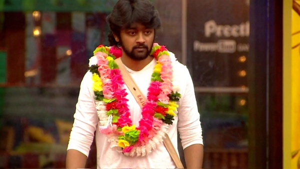 அனைவர் மனதிலும் இடம்