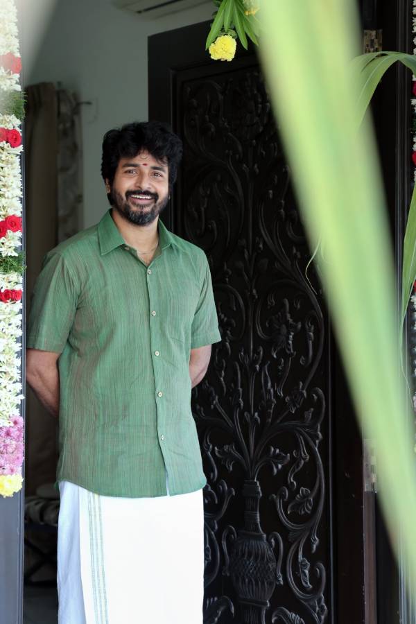உழைப்பால் உயர்ந்த நடிகர்