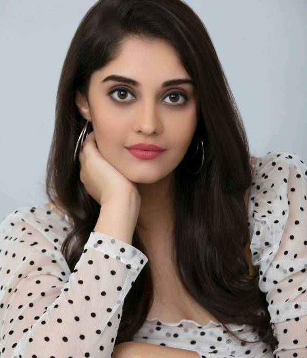சிறப்பு தோற்றத்தில்