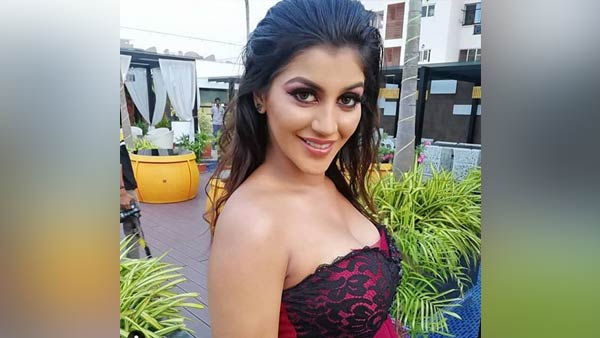 யாஷிகா