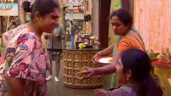 ச்சீ…வாயமூடு  ஜூலியை அடிக்க கை ஓங்கிய வனிதா… பிக் பாஸ் அல்டிமேட்டில் பரபரப்பு !