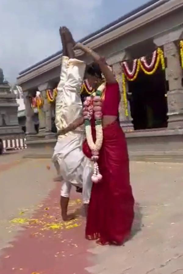 தலைகீழாக நின்ற மாப்பிள்ளை