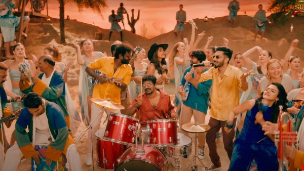 என்னது இன்னொரு பாட்டா