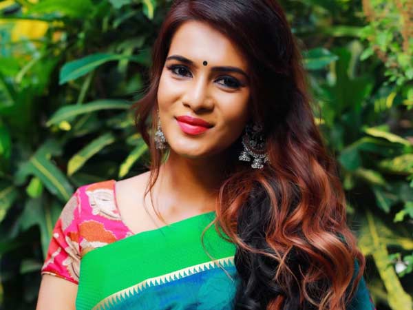 மீரா மிதுனுக்கு பிடிவாரண்ட்