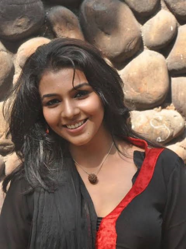 ஹீரோயினுக்கு தோழியாக