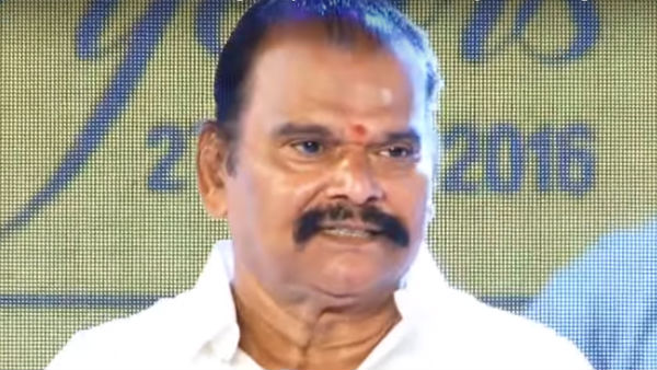 பணம் வாங்கிட்டு பேசுறாரு