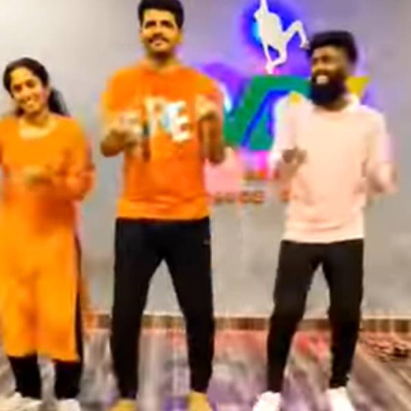 பிரைவேட் பார்ட்டி