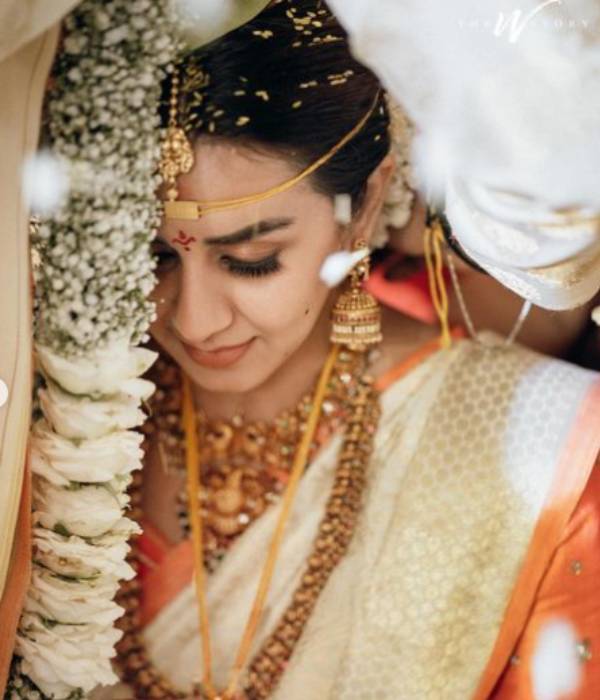 தாலி கட்டும் புகைப்படம்