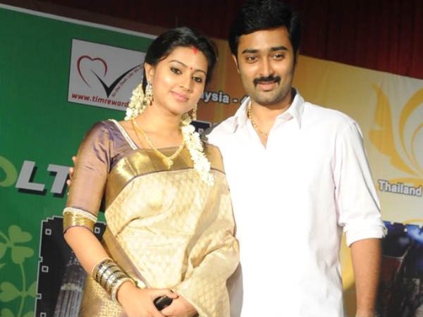ரசிகர்களுடன் செல்ஃபி