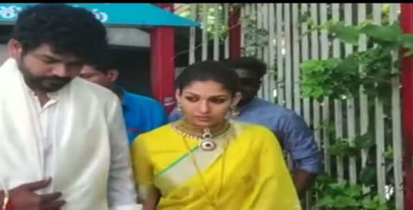மஞ்சள் நிற சேலையில் நயன்தாரா.. மங்களகரமாக திருப்பதியில் கணவர் விக்னேஷ் சிவன் உடன் சாமி தரிசனம்! | Nayanthara and Vignesh Shivan visits Tirupati after Marriage 3 திருப்பதியில் நயன்தாரா