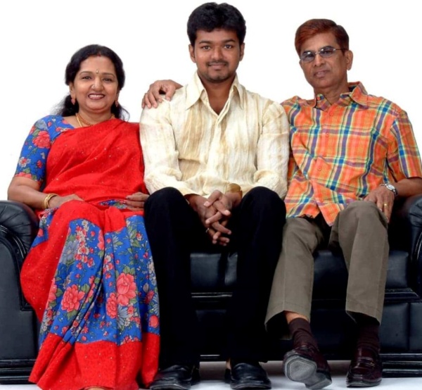 டேலண்ட் இருக்கா?