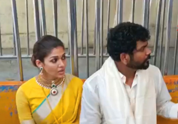 மஞ்சள் நிற சேலையில் நயன்தாரா.. மங்களகரமாக திருப்பதியில் கணவர் விக்னேஷ் சிவன் உடன் சாமி தரிசனம்! | Nayanthara and Vignesh Shivan visits Tirupati after Marriage 4 மஞ்சள் நிற சேலையில் மங்களகரமாக