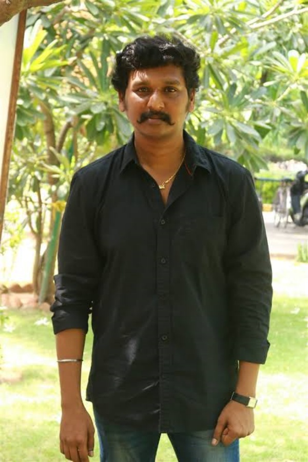 பல்வேறு சாதனைகளை முறியடித்து