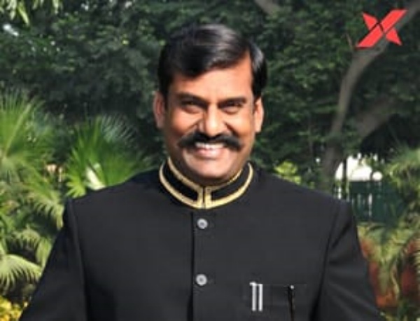 கார்த்திக்கு அப்பாவாக