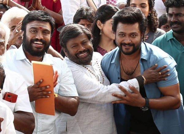 மகனுடன் செந்தில்